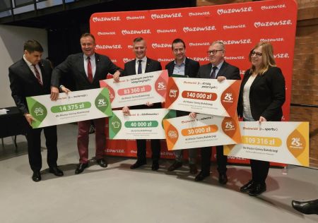 28ccb3f1 b5ba 4c30 baea 9ae9a66a0ec3